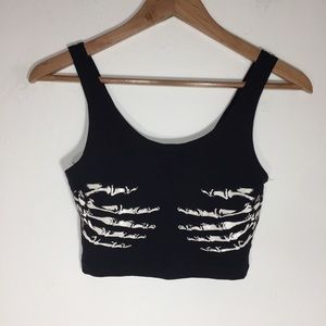 skull hands crop top